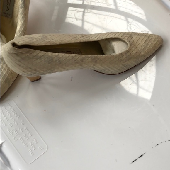 Via Spiga high heel snake-print shoes size 5 1/2B - Picture 6 of 8